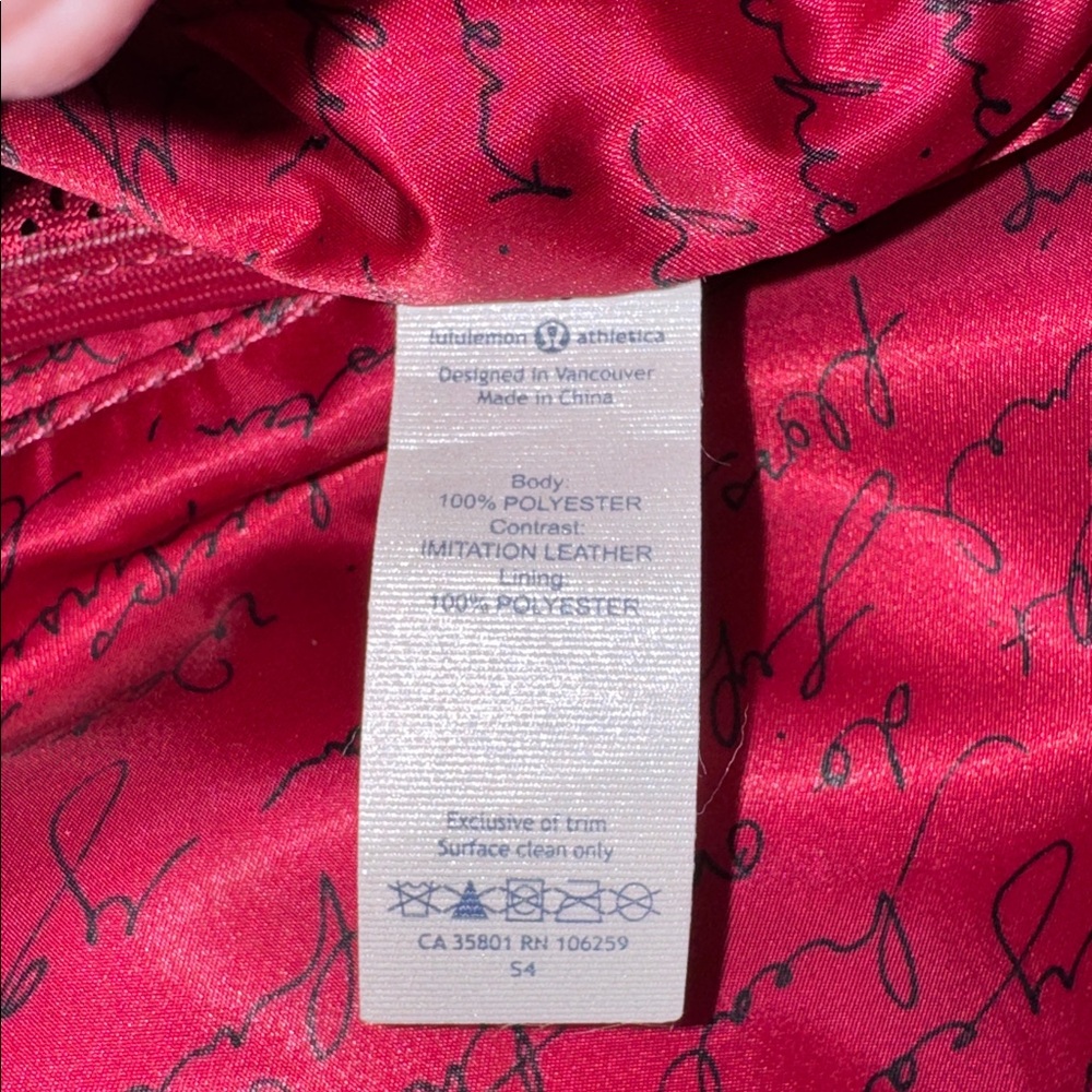 Lululemon Festival Bag Wind Berry Rumble Multi - Picture 10 of 10
